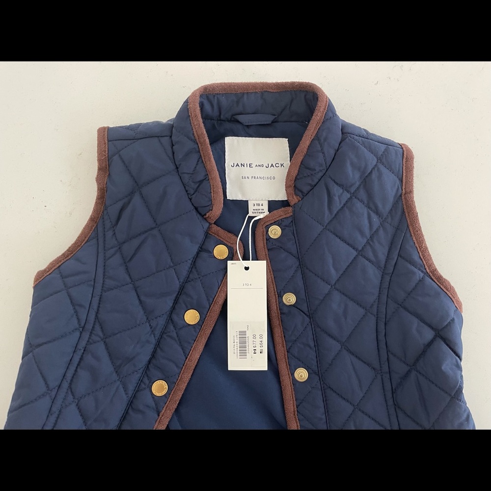 NWT Janie and Jack girl’s vest Size 3/4